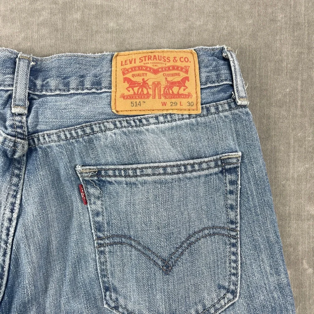 Levi 514 Mens 29x30 Blue Jeans Straight Leg Medium Wash‎ Denim